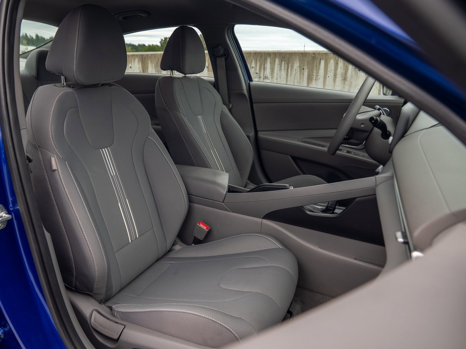 Used 2022 Hyundai Elantra SEL w/ Cargo Package FWD image 29