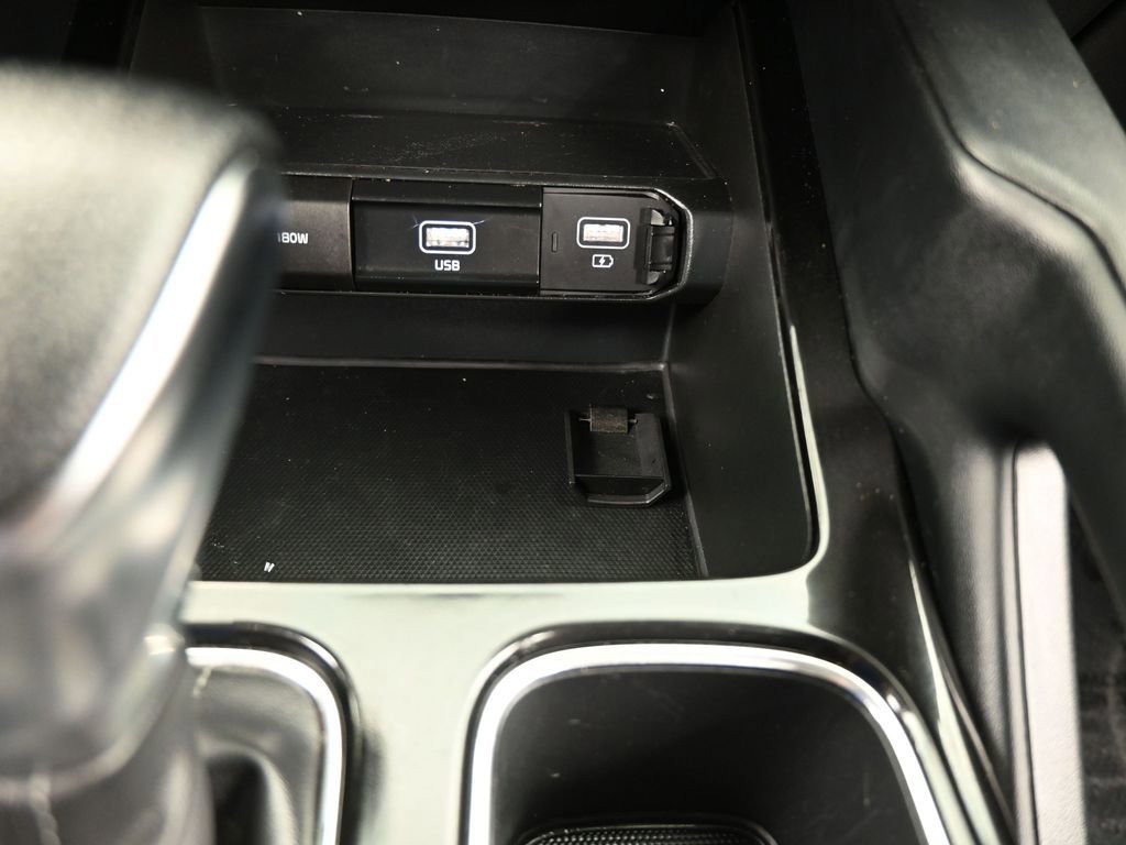 Used 2021 Kia Telluride LX image 24