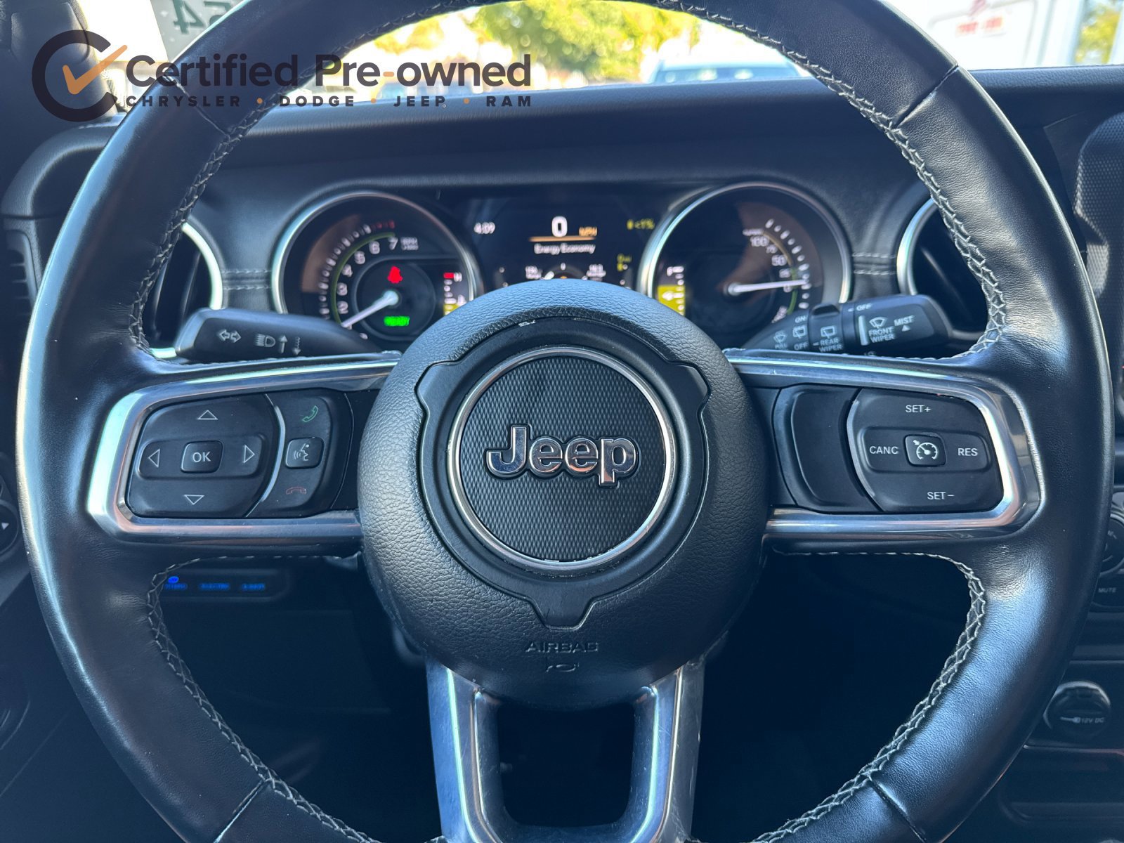 Used 2021 Jeep Wrangler Unlimited Sahara w/ Cold Weather Group AWD/4WD image 25