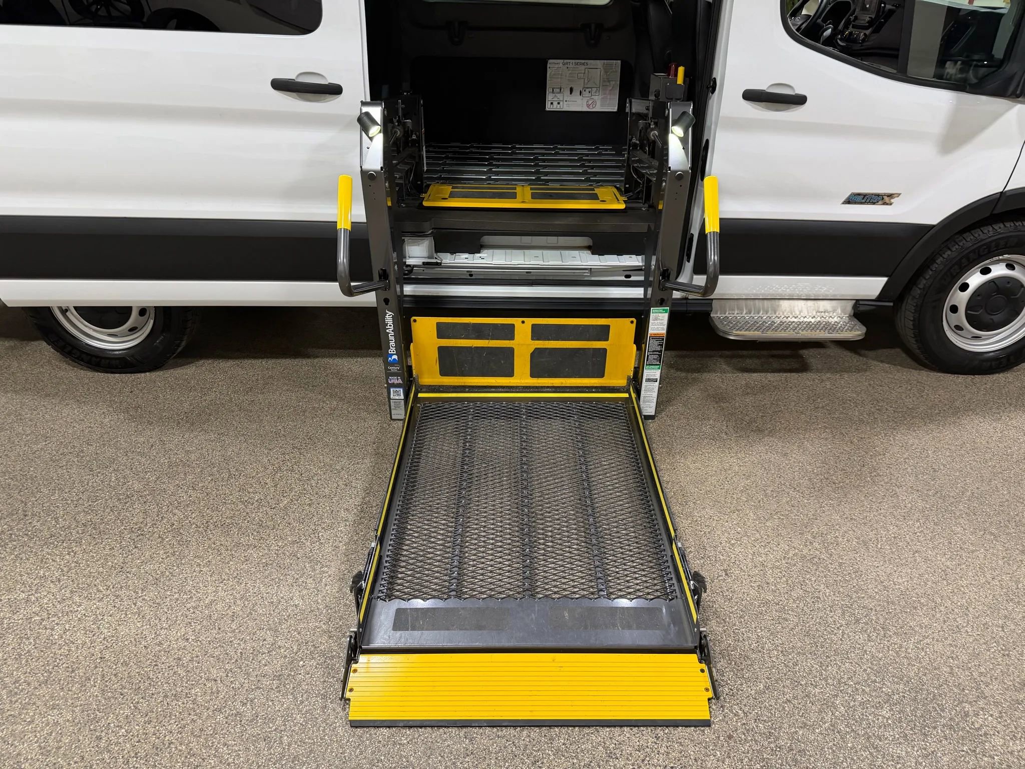 Used 2021 Ford Transit 350 XL RWD image 47