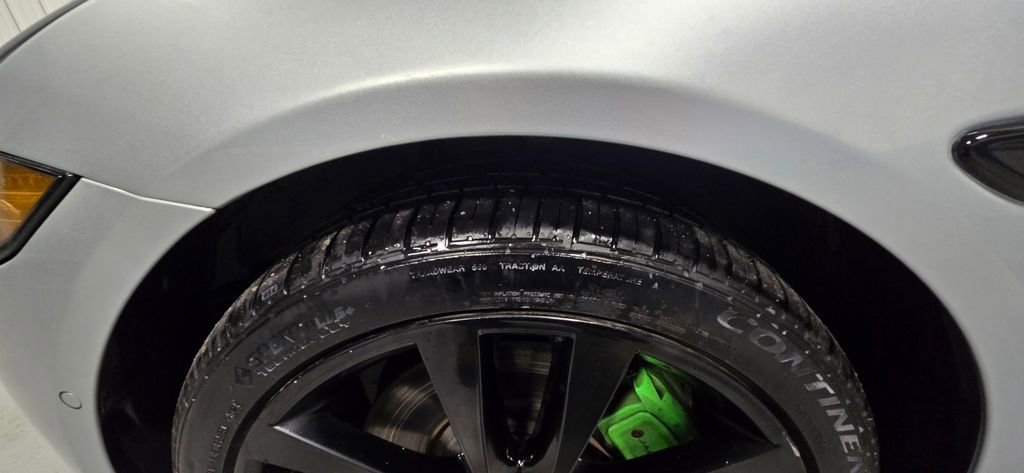 Used 2018 Jaguar XE S image 46