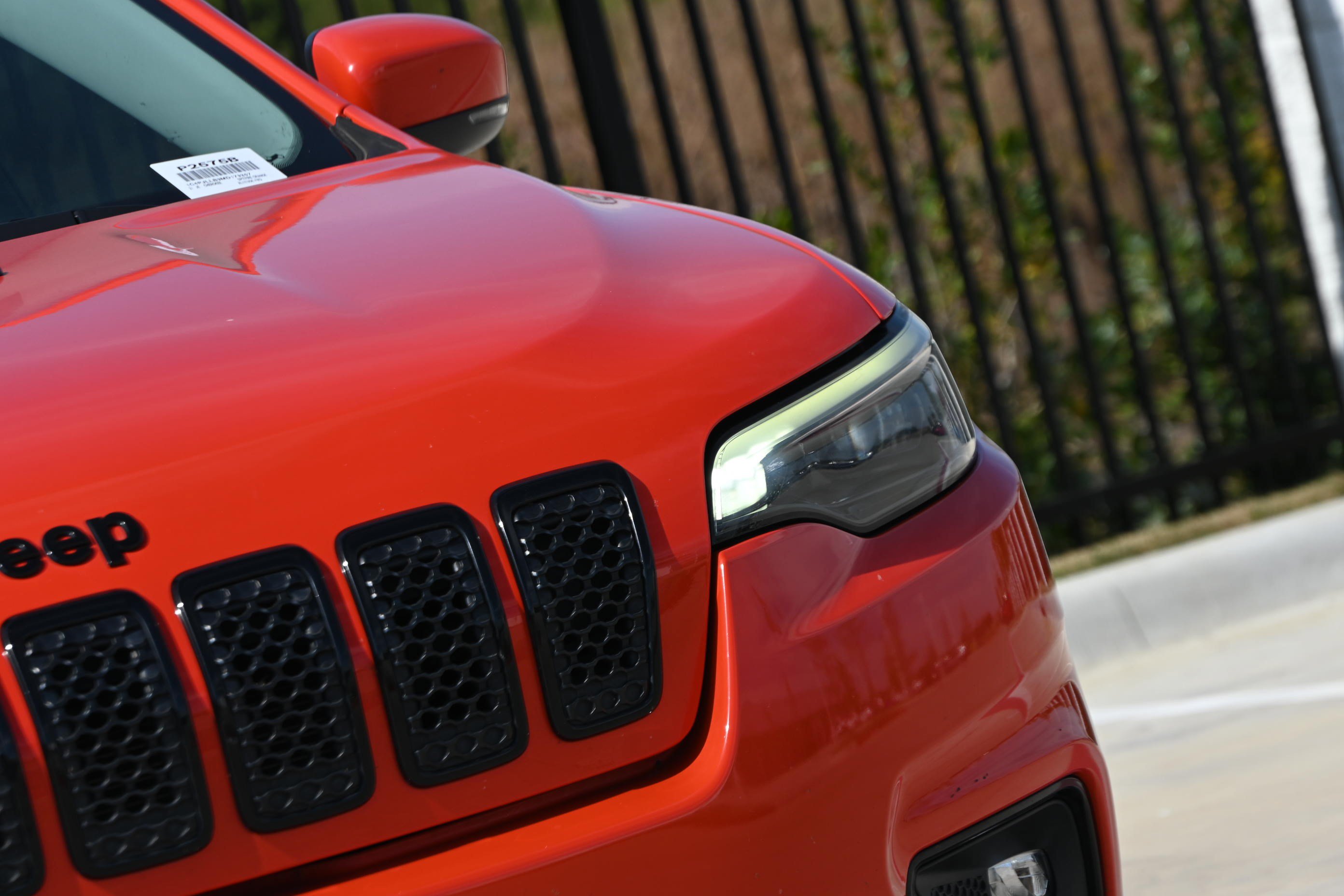 Used 2021 Jeep Cherokee Latitude Plus FWD image 10