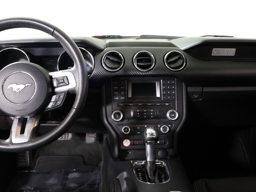 Used 2017 Ford Mustang Coupe image 29