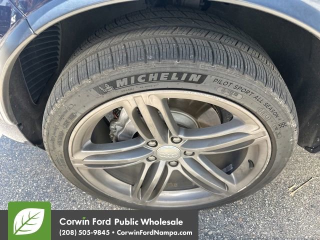 Used 2015 Audi Q7 3.0T S line Prestige w/ 21" S Line Plus Package AWD/4WD image 4