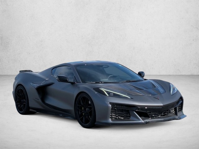 Used 2024 Chevrolet Corvette Z06 RWD image 3