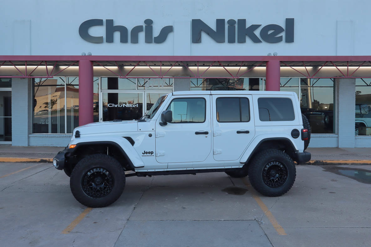 Used 2026 Jeep Wrangler Unlimited Sahara AWD/4WD image 1
