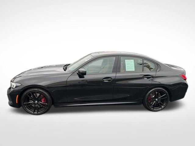 Used 2023 BMW 330i xDrive Sedan w/ M Sport Package image 2