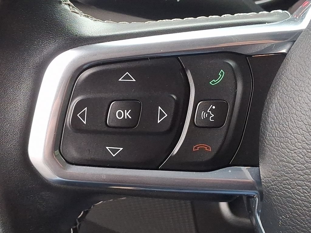 Used 2022 Jeep Wrangler Unlimited Sahara AWD/4WD image 21