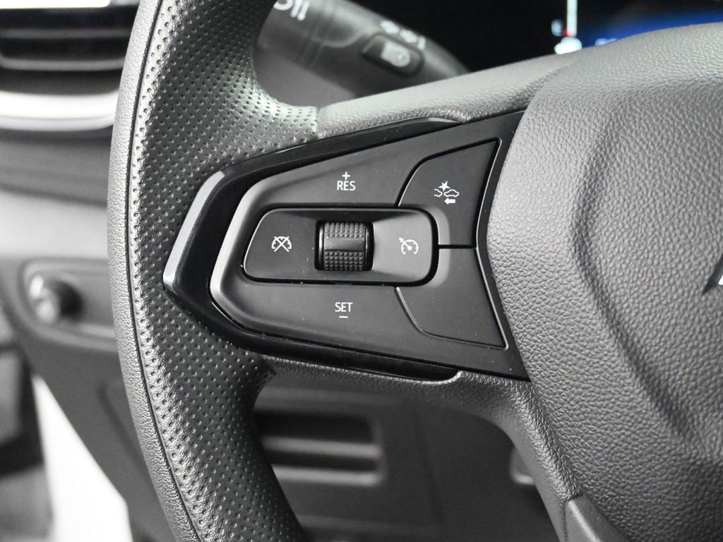 Used 2025 Chevrolet TrailBlazer LT w/ Driver Confidence Package image 31