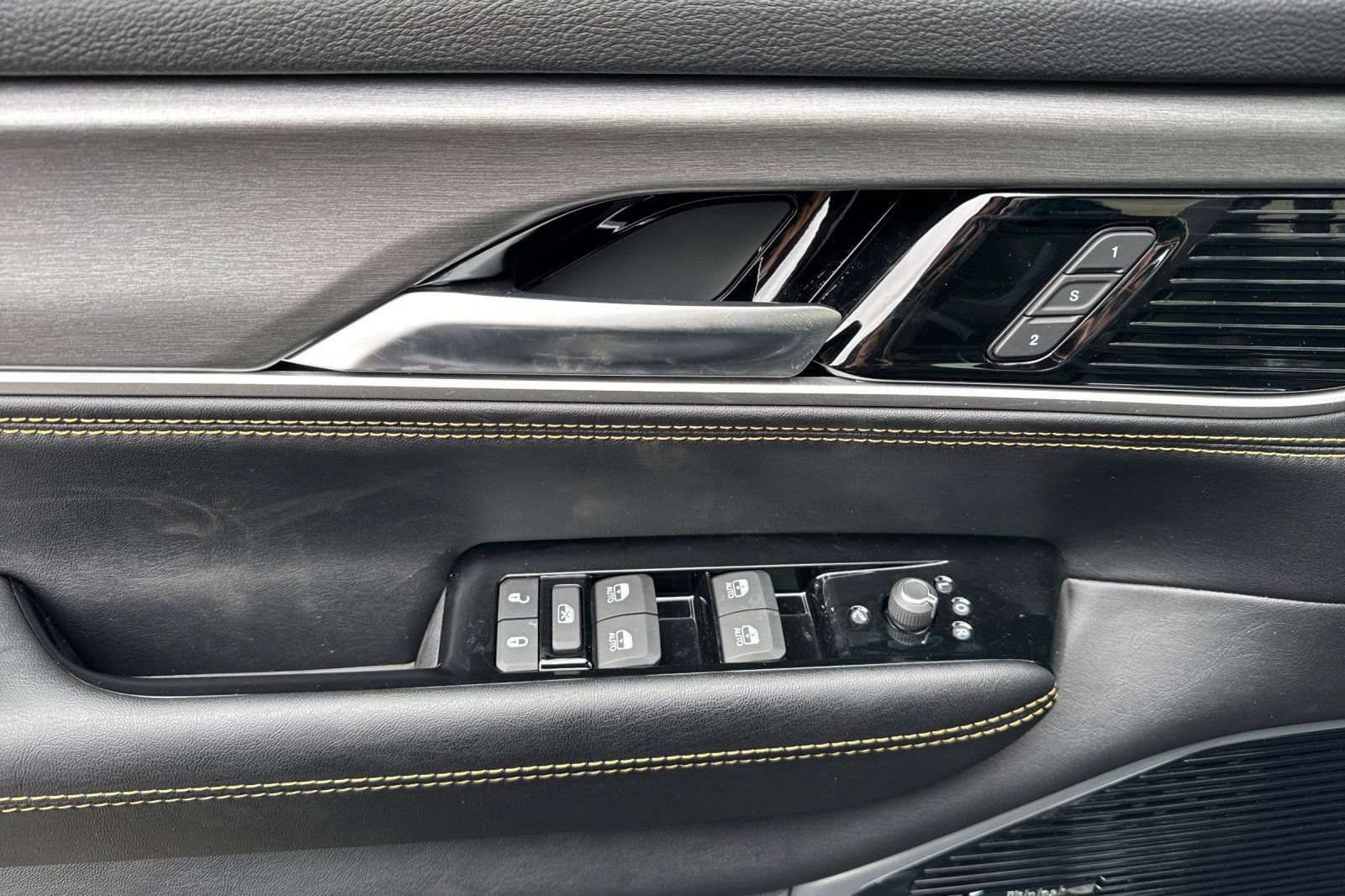 New 2026 Jeep Grand Wagoneer 4WD image 10