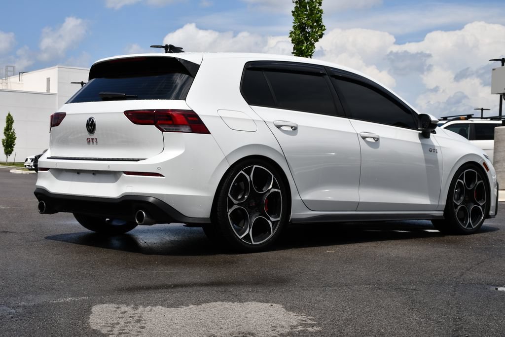 Used 2025 Volkswagen GTI SE FWD image 10
