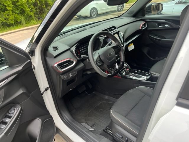 Used 2023 Chevrolet TrailBlazer RS w/ Convenience Package FWD image 8