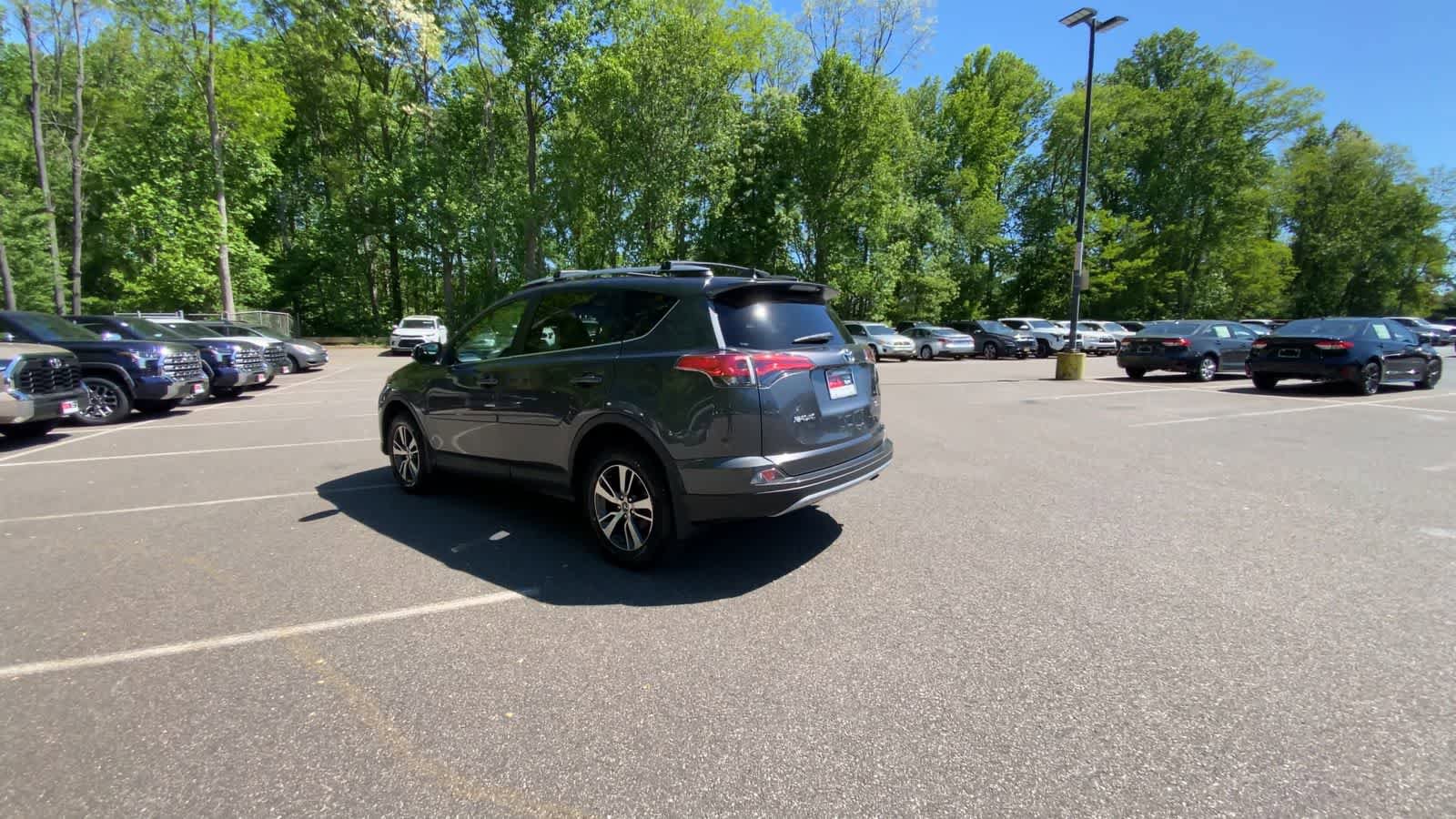Used 2018 Toyota RAV4 XLE w/ Plus Extra Value Package AWD/4WD image 9