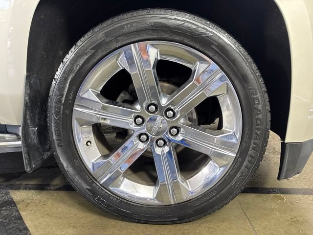 Used 2016 GMC Yukon XL Denali w/ Open Road Package AWD/4WD image 12