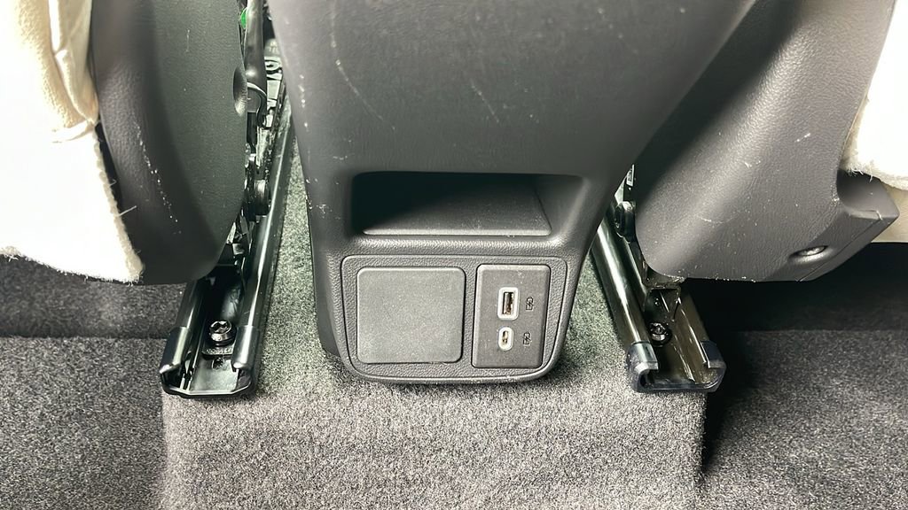 Used 2022 Buick Encore GX Select image 16