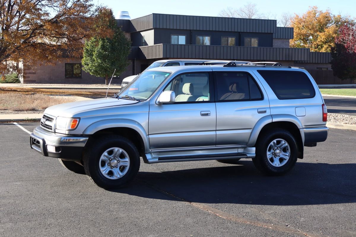 Used 2000 Toyota 4Runner SR5 w/ Upgrade Value Pkg 4 image 10