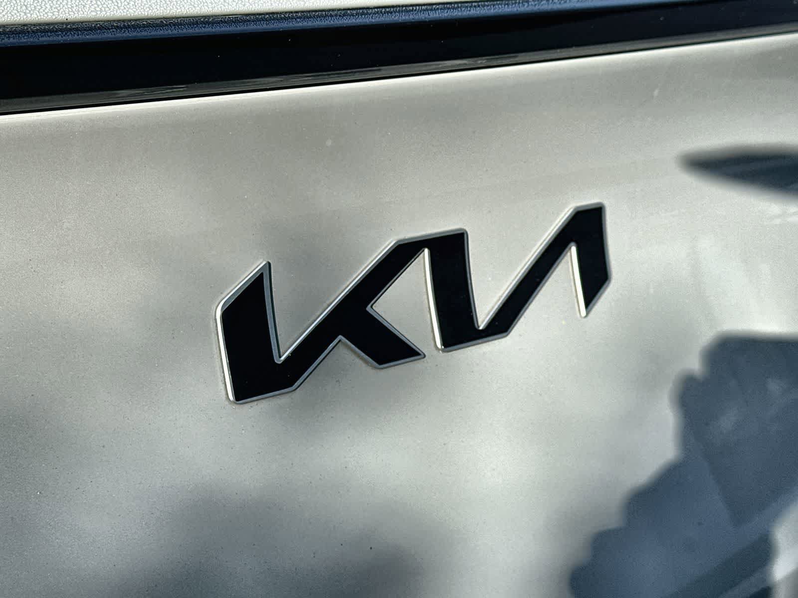Used 2024 Kia Sportage SX FWD image 16