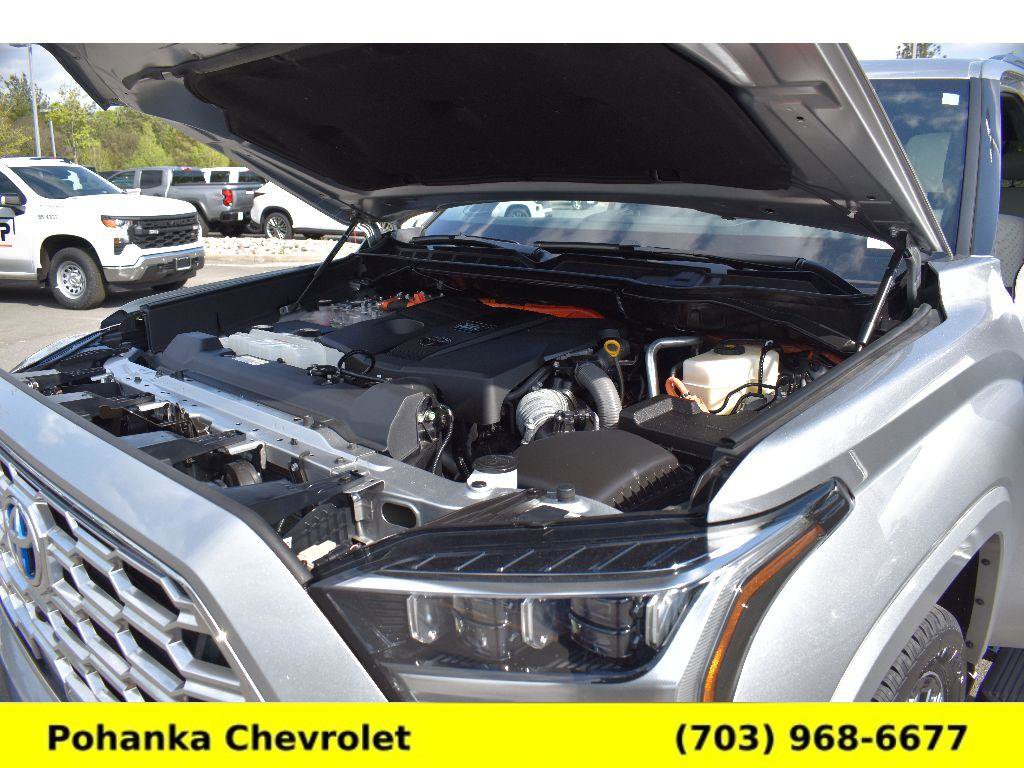 Used 2023 Toyota Sequoia Capstone AWD/4WD image 38