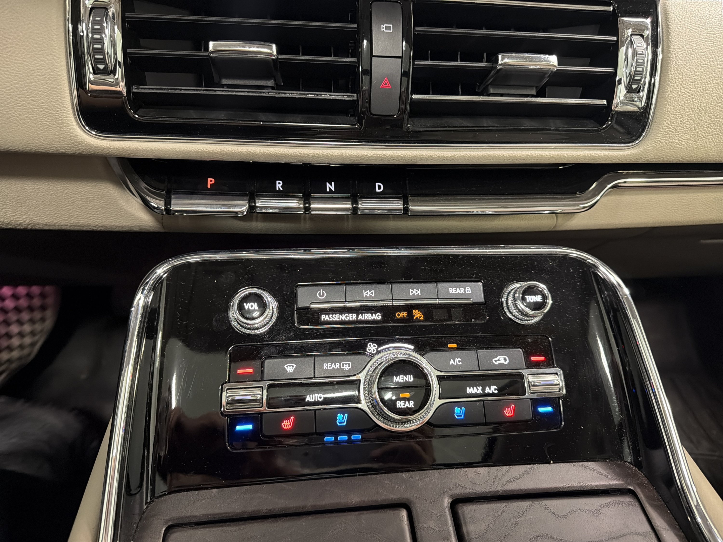 Used 2022 Lincoln Navigator 2WD image 18