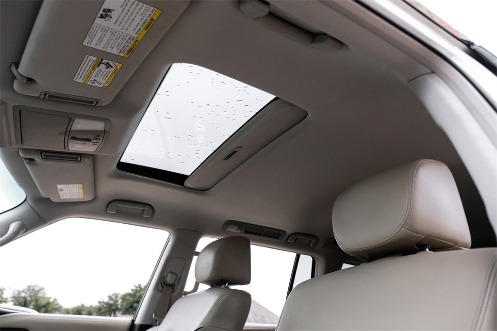 Used 2017 Nissan Armada Platinum w/ Captain Seat Package image 4