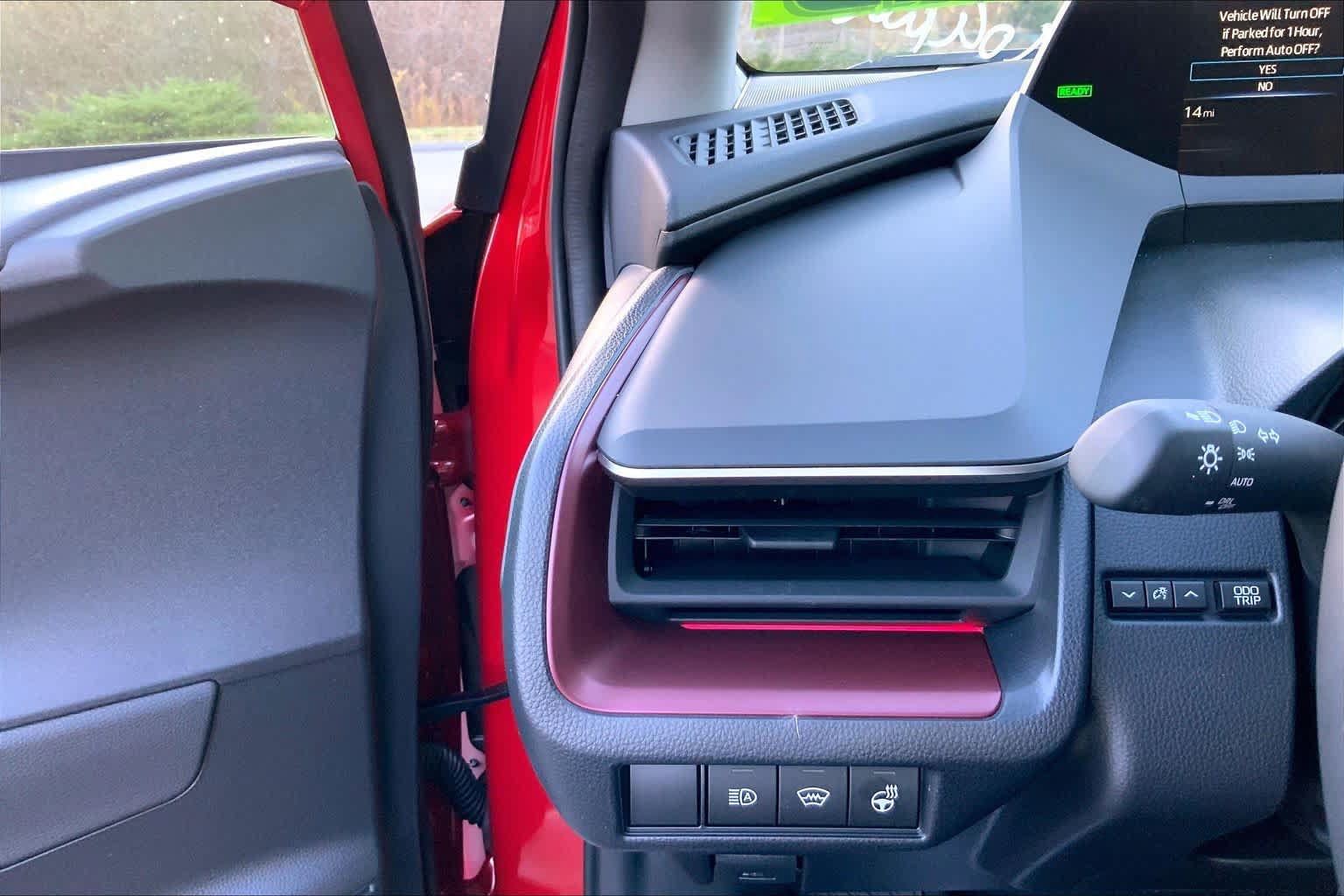 New 2026 Toyota Prius Plug-In Hybrid FWD image 19