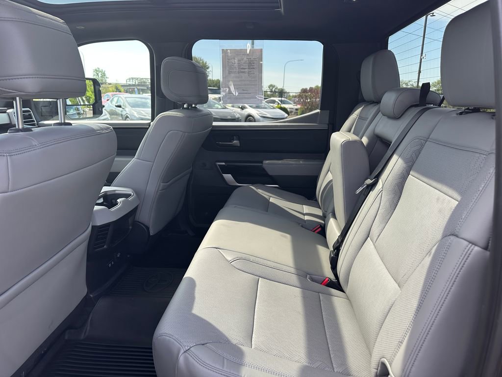 Used 2025 Toyota Tundra Limited AWD/4WD image 14