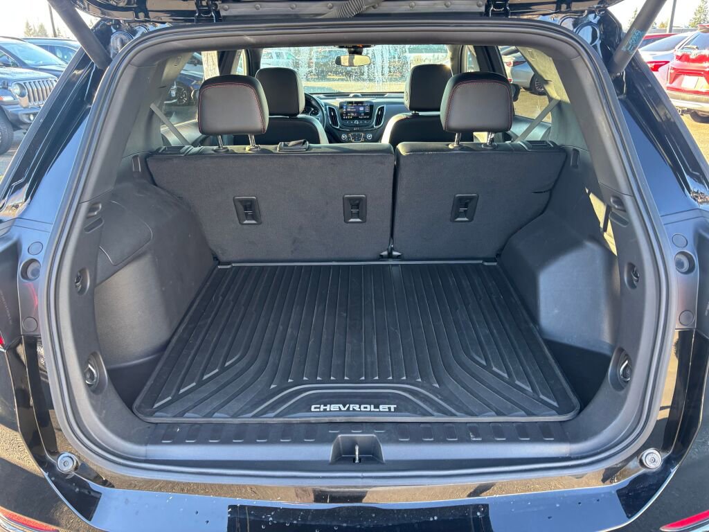 Used 2024 Chevrolet Equinox RS w/ RS Leather Package image 11