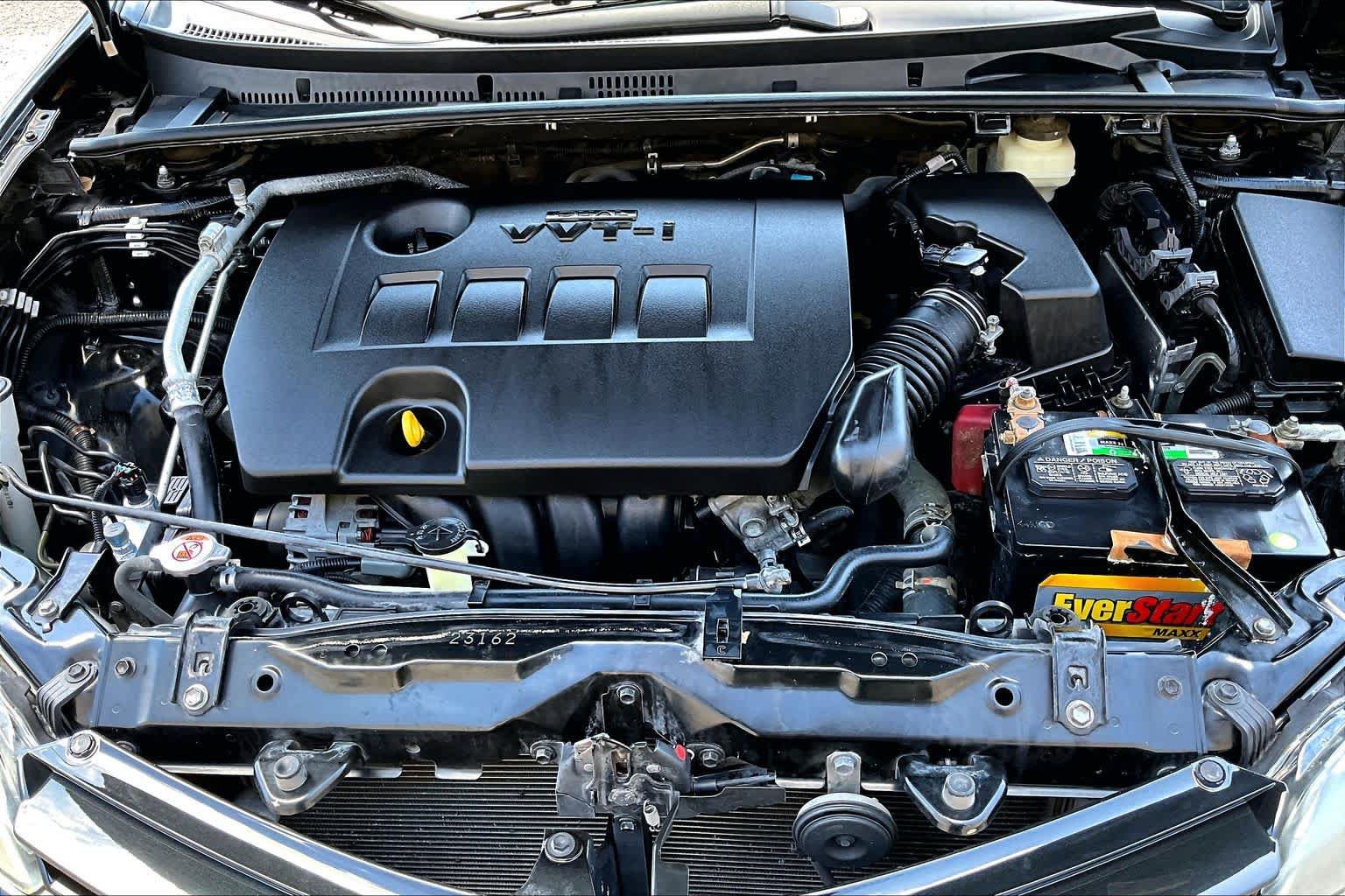 Used 2018 Toyota Corolla LE FWD image 32