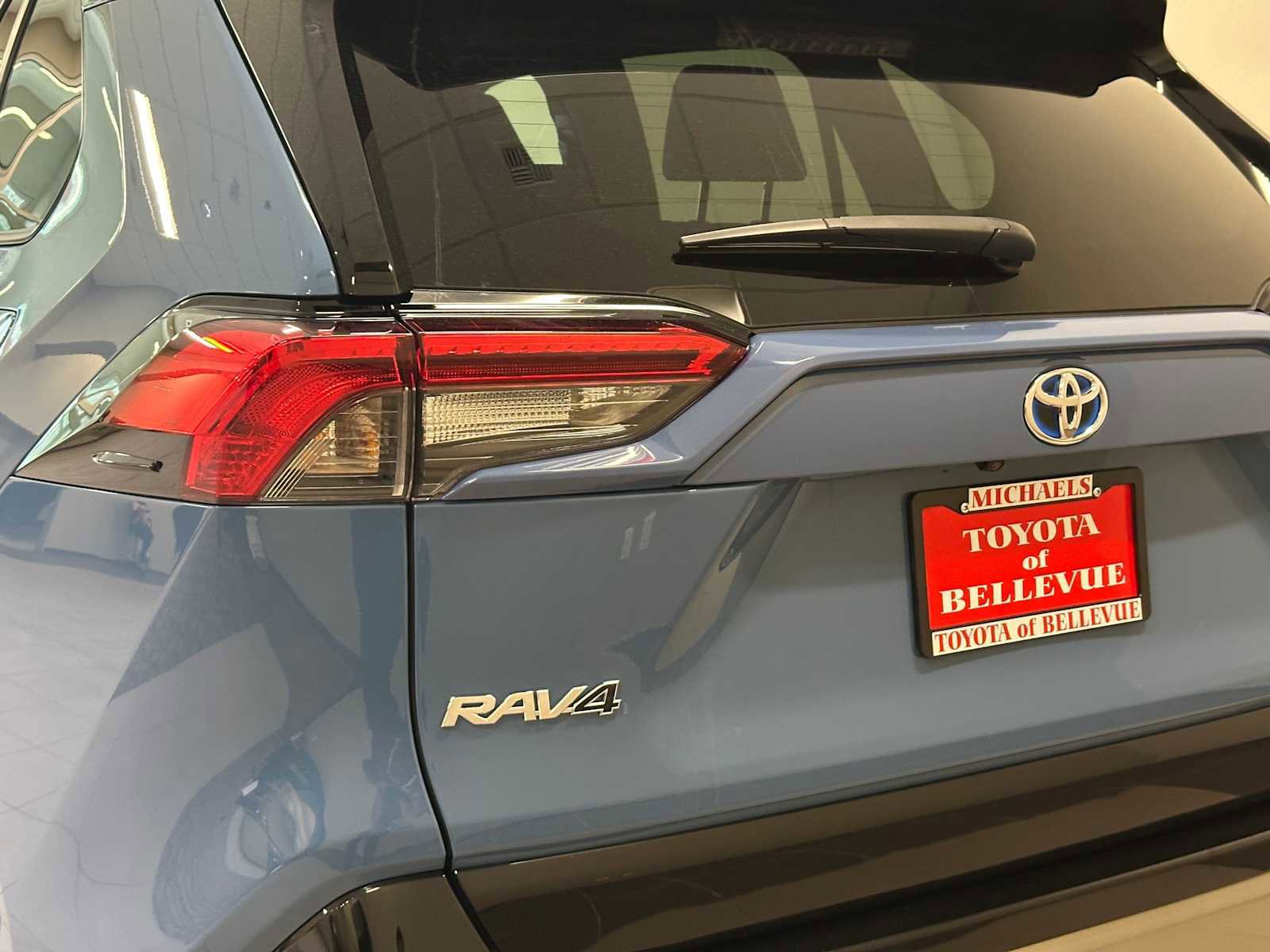 Certified 2023 Toyota RAV4 SE w/ Convenience Package image 7
