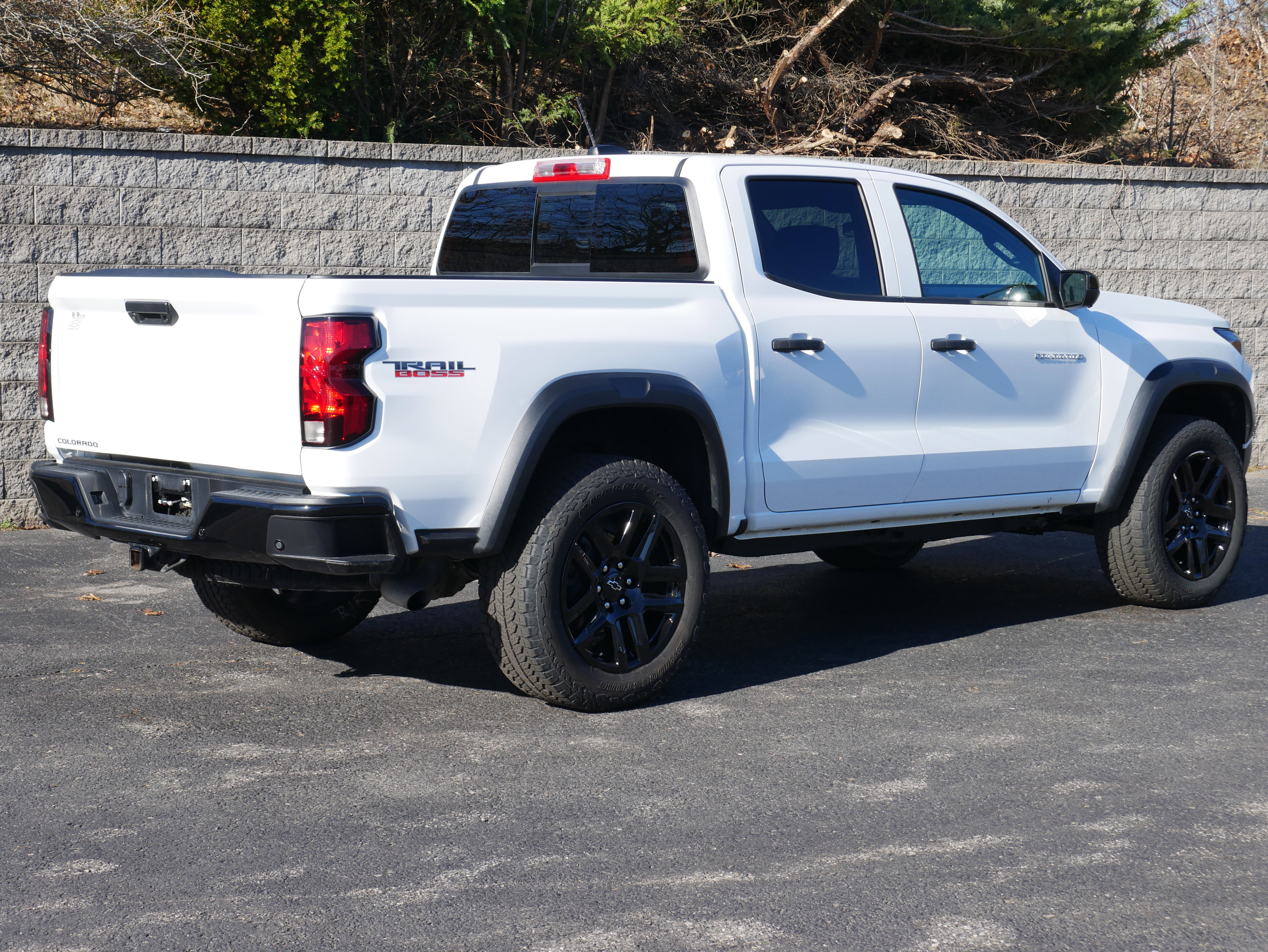 Certified 2024 Chevrolet Colorado Trail Boss w/ Technology Package image 8