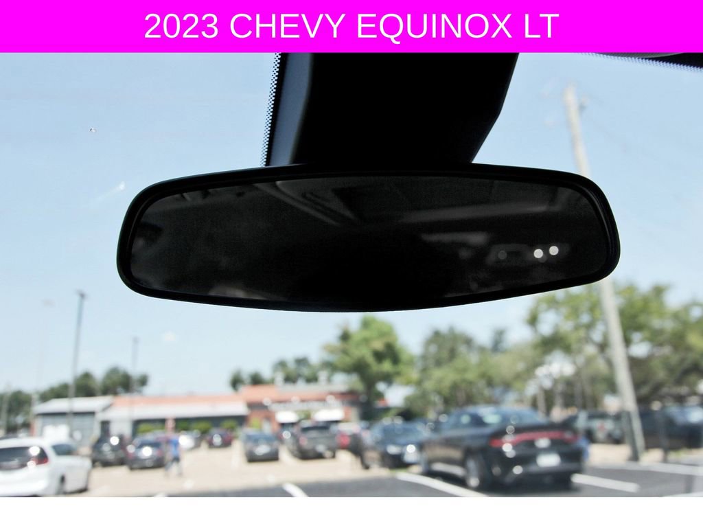 Used 2023 Chevrolet Equinox LT image 25