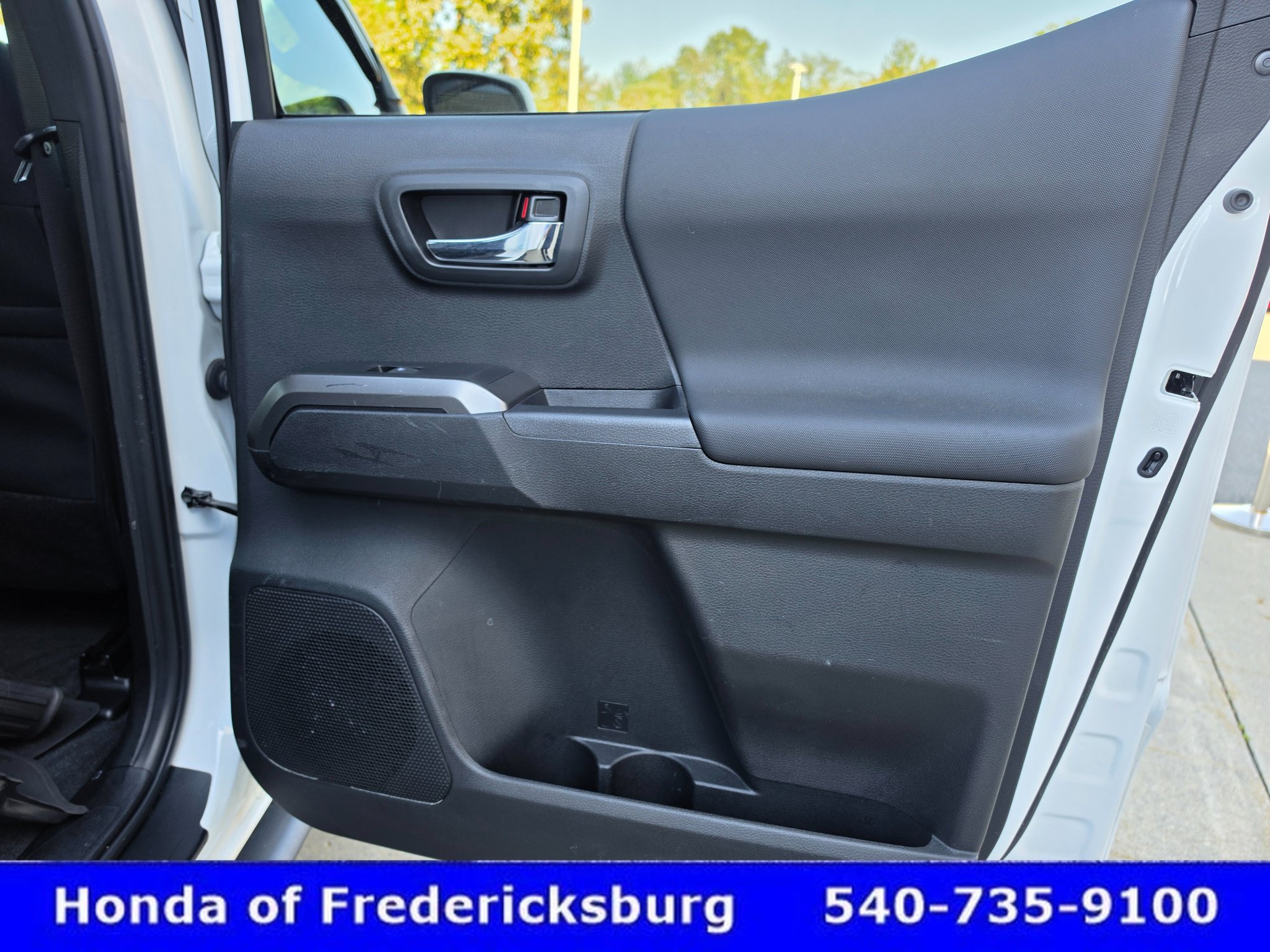 Used 2023 Toyota Tacoma TRD Sport w/ Technology Package AWD/4WD image 20