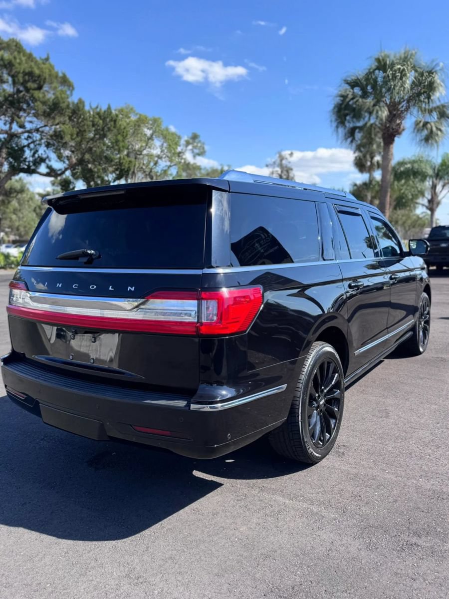 Used 2021 Lincoln Navigator L Reserve AWD/4WD image 5