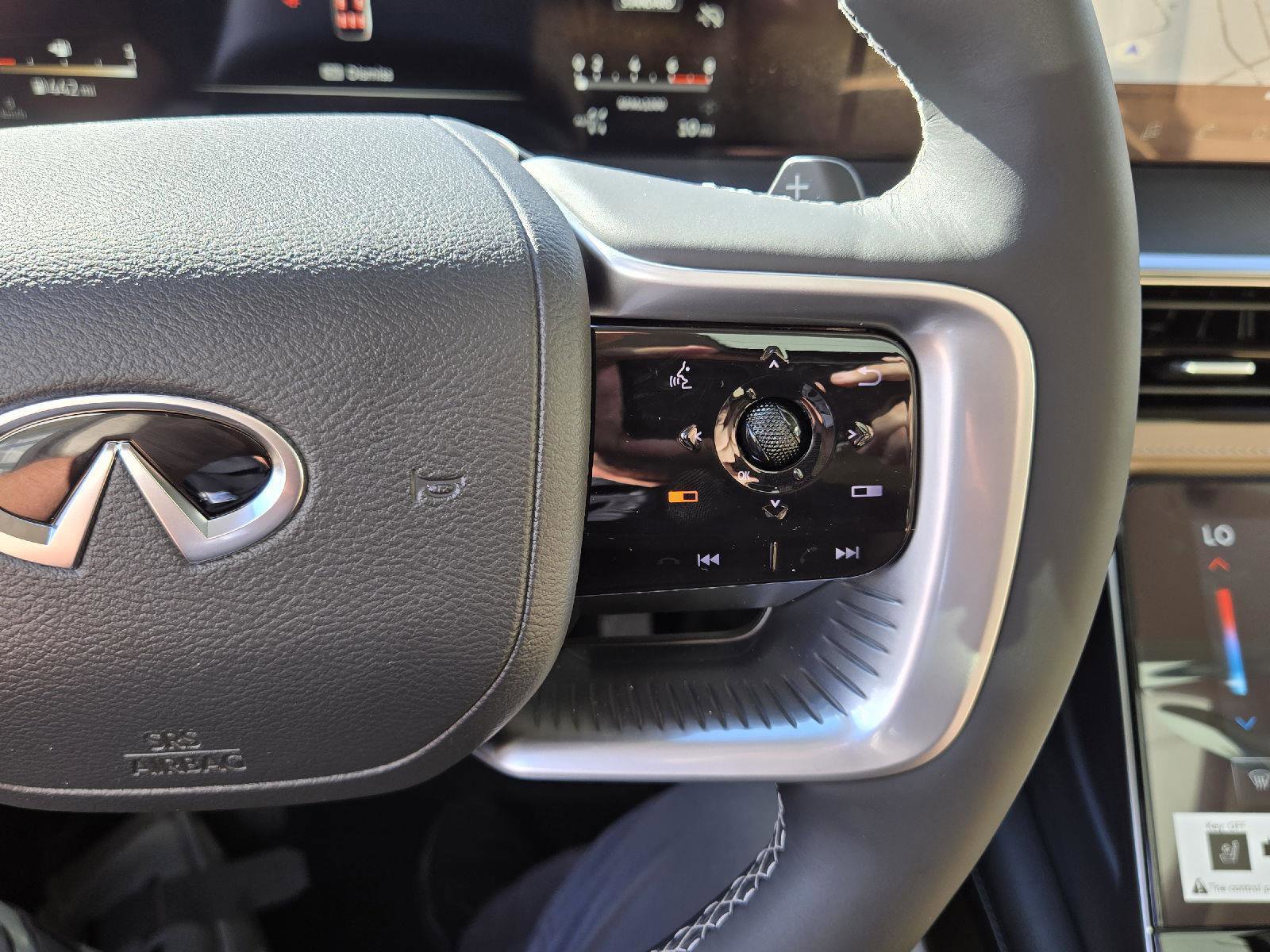 New 2026 INFINITI QX80 Luxe image 28