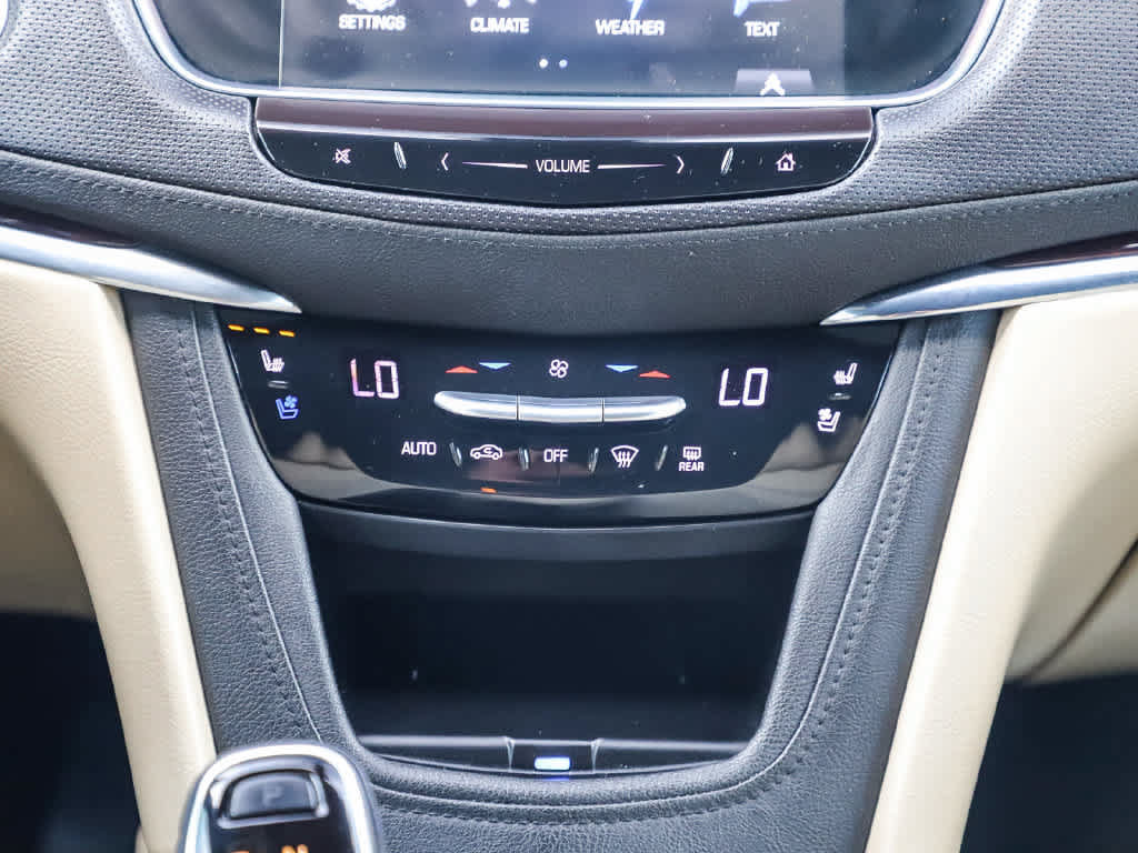 Used 2017 Cadillac XT5 Premium Luxury w/ LPO, Wheel Lock Package FWD image 14