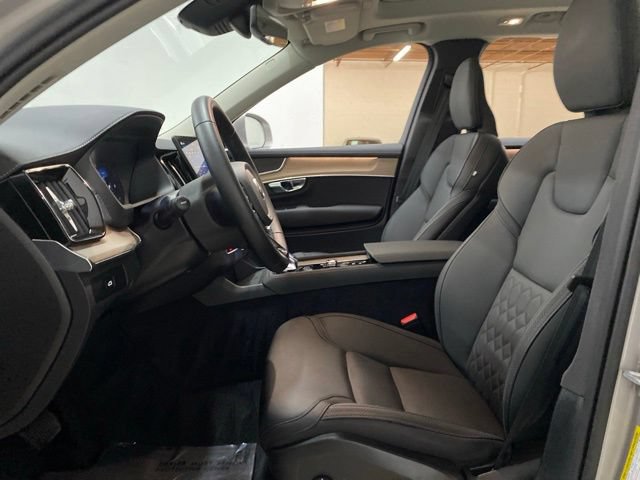 Used 2025 Volvo XC90 B6 Plus AWD/4WD image 20