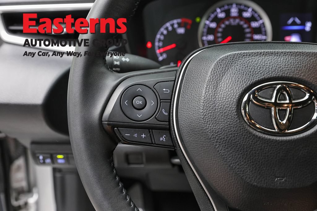 Used 2022 Toyota Corolla SE FWD image 14