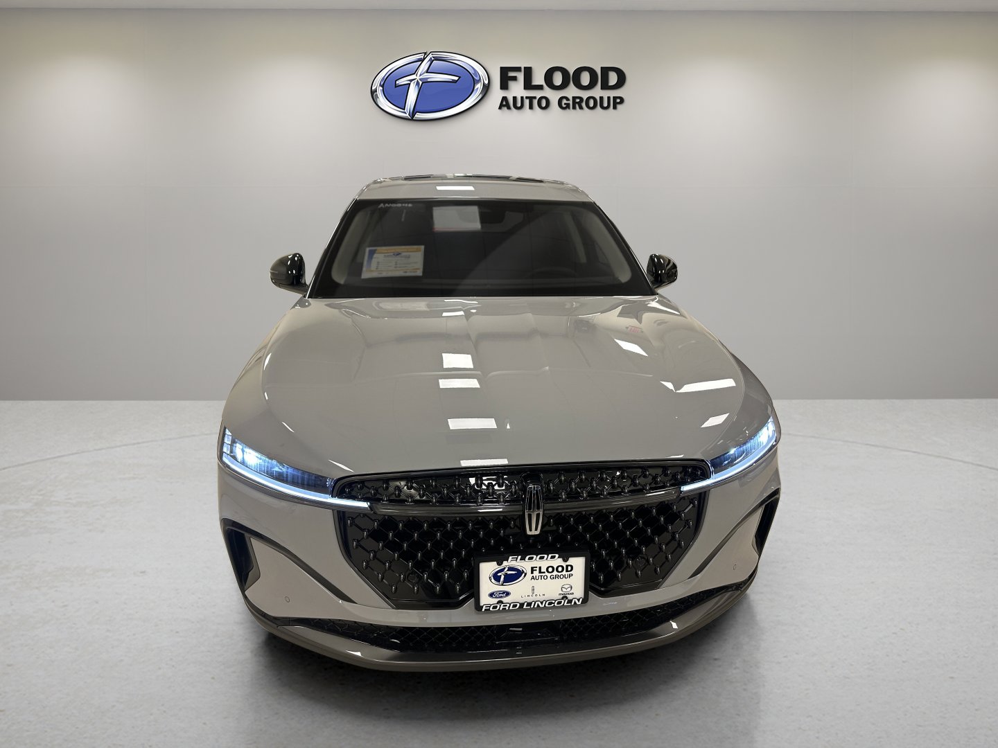 New 2026 Lincoln Nautilus Premier w/ Equipment Group 102A image 2