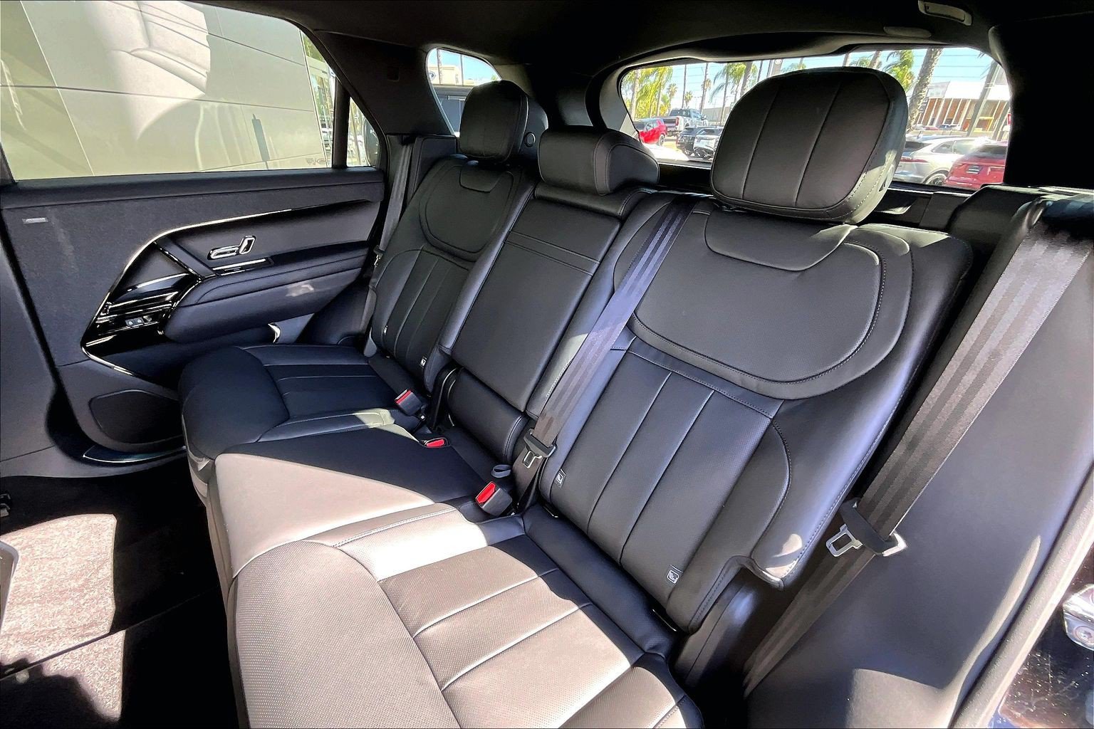 New 2026 Land Rover Range Rover Sport Dynamic SE AWD/4WD image 10