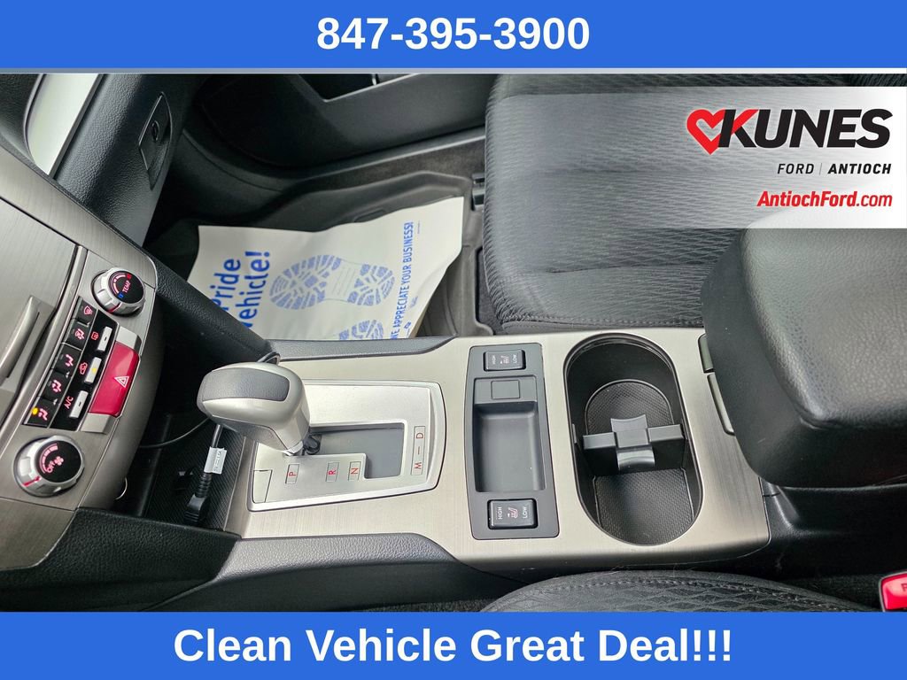 Used 2010 Subaru Outback 2.5i Premium AWD/4WD image 32