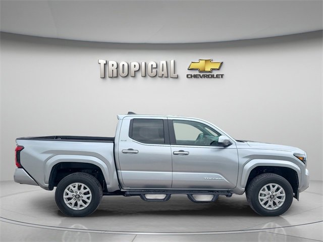 Used 2024 Toyota Tacoma SR5 image 6