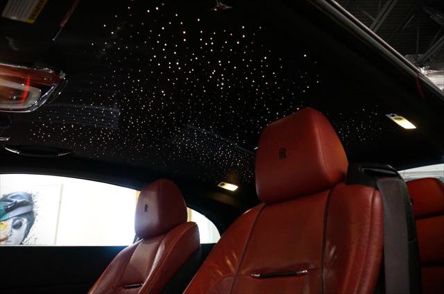 Used 2015 Rolls-Royce Wraith image 13