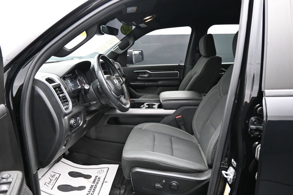 Used 2022 RAM 1500 Big Horn AWD/4WD image 9