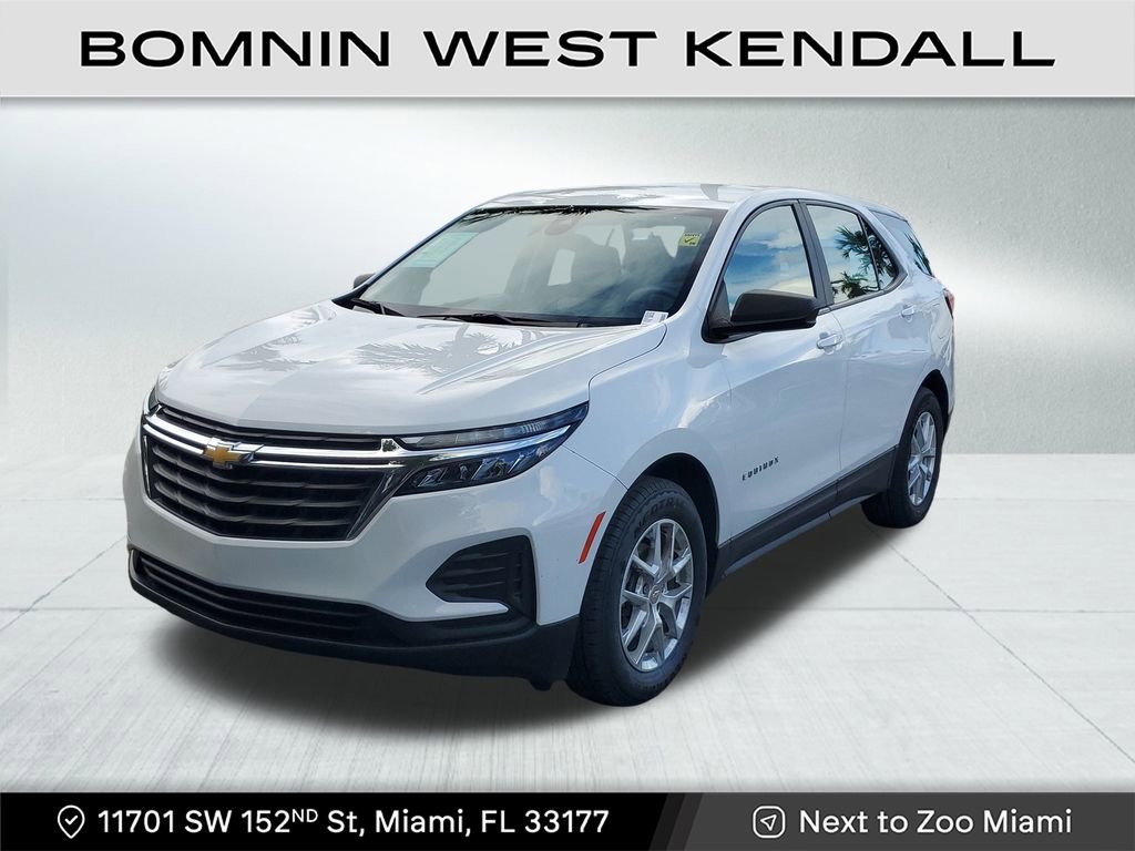 Used 2022 Chevrolet Equinox LS image 3