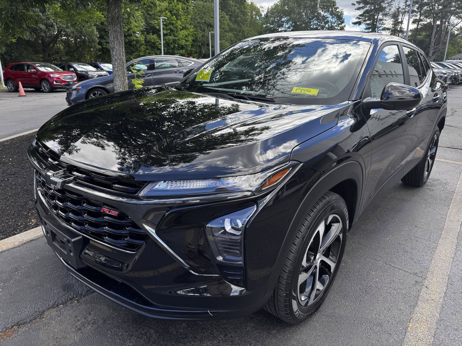 Certified 2024 Chevrolet Trax RS w/ Driver Confidence Package FWD image 3
