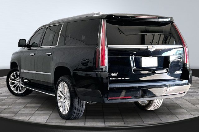 Used 2019 Cadillac Escalade ESV Luxury AWD/4WD image 4