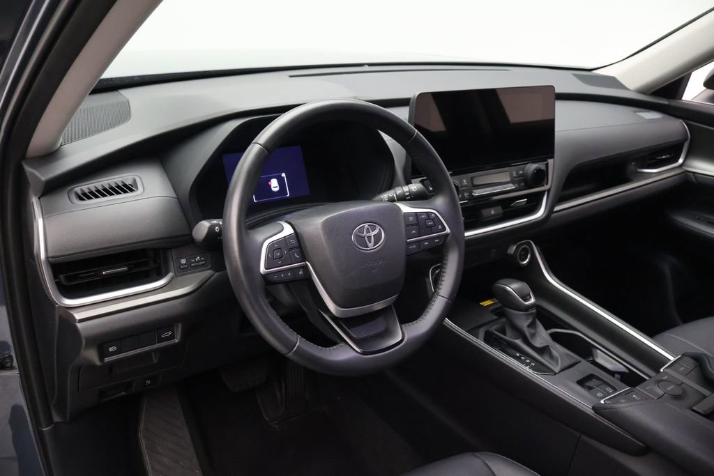 Certified 2025 Toyota Grand Highlander FWD image 15