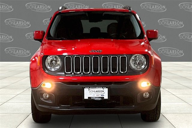 Used 2017 Jeep Renegade Latitude w/ Popular Equipment Group image 2