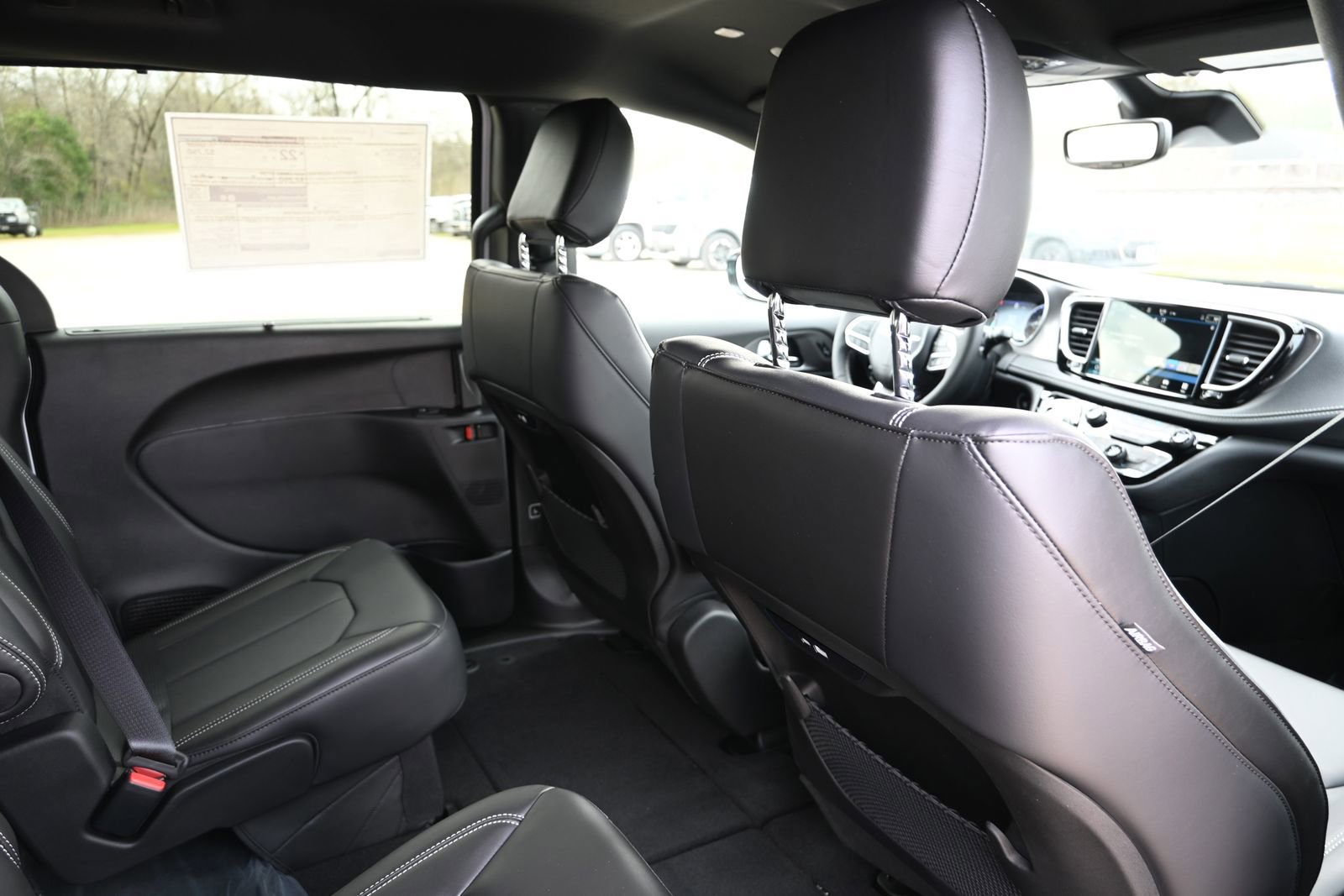 New 2026 Chrysler Pacifica Select image 26