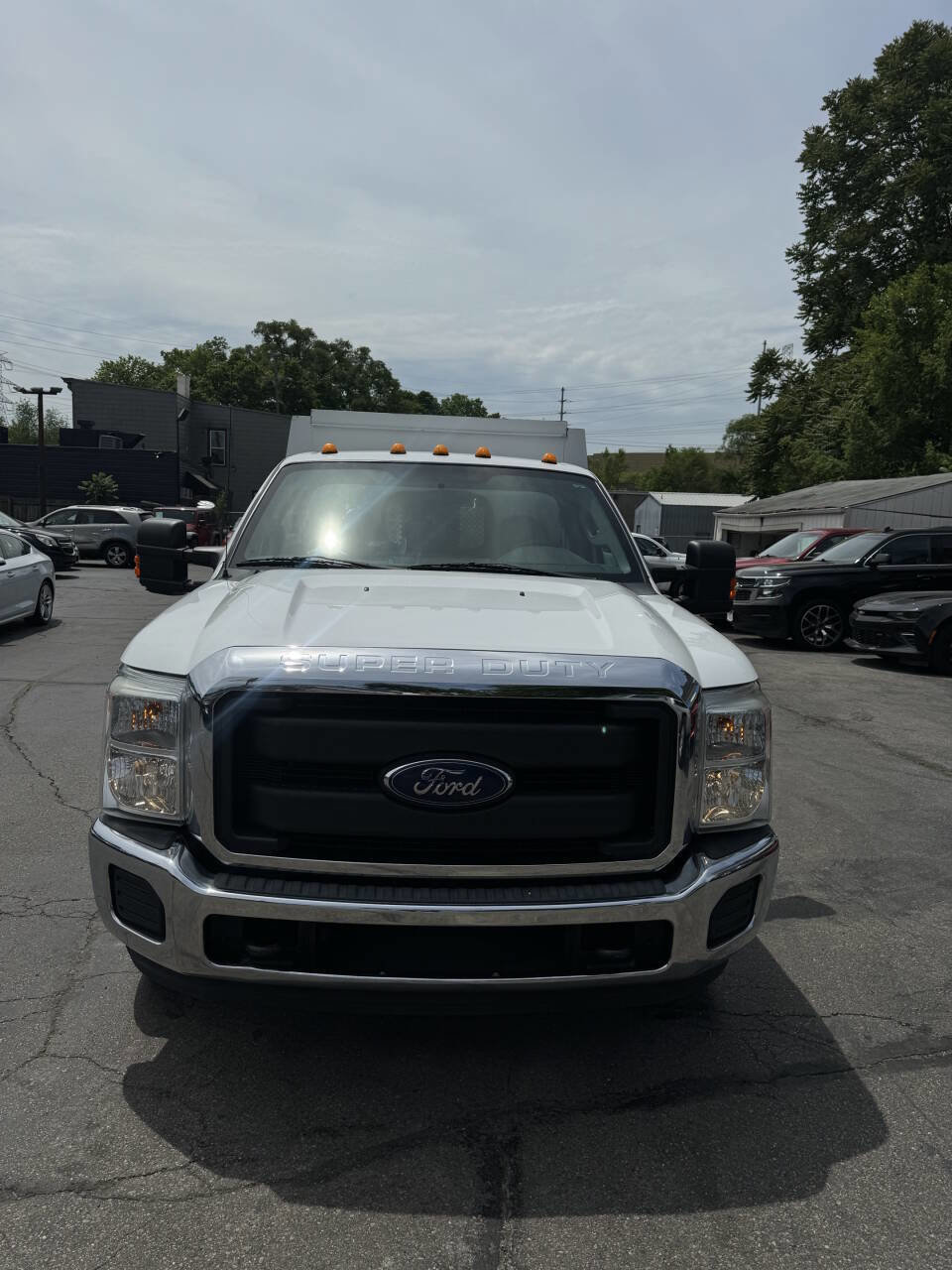 Used 2015 Ford F250 XL w/ XL Appearance Package image 3